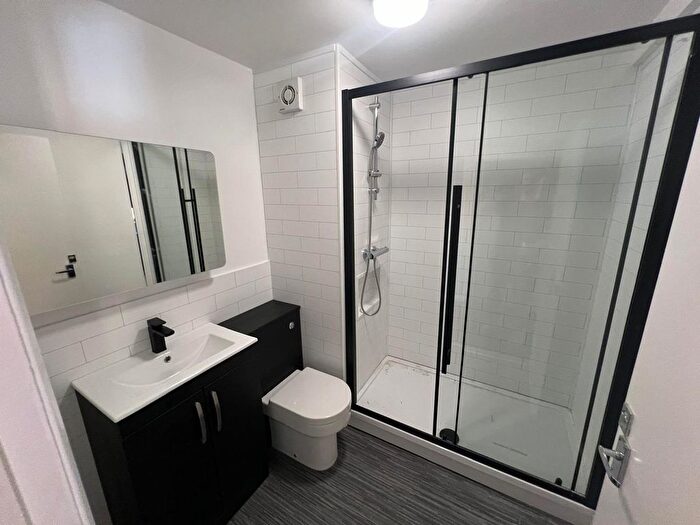 6 Bedroom Terraced House To Rent In Raleigh Street, Nottingham, Nottinghamshire, NG7