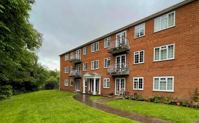 3 Bedroom Apartment For Sale In Glantraeth, Bangor, Gwynedd, LL57