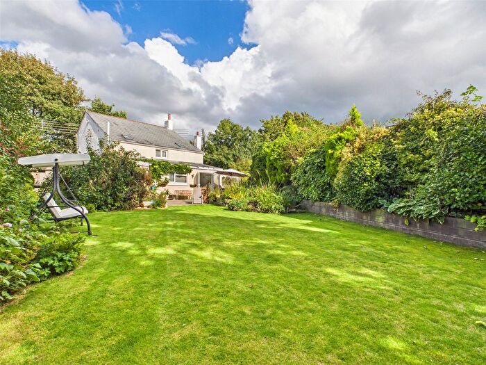 3 Bedroom Detached House For Sale In Victoria Hill, Holsworthy, Devon, EX22