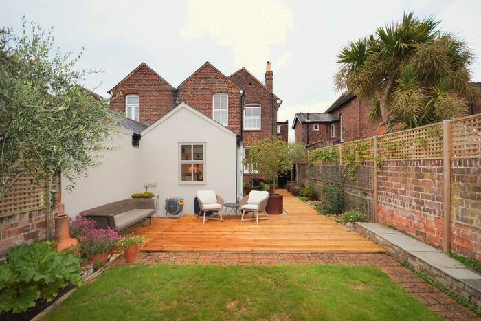 3 Bedroom Semi-Detached House To Rent In Whyke Lane, Chichester, PO19