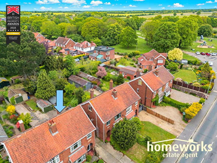 3 Bedroom Semi-Detached House For Sale In Neatherd Road, Dereham, NR20