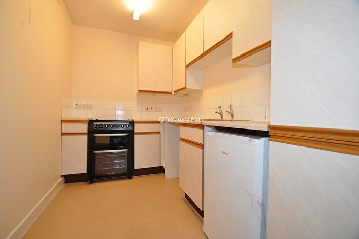 1 Bedroom Flat To Rent In Market Strand, Falmouth, TR11