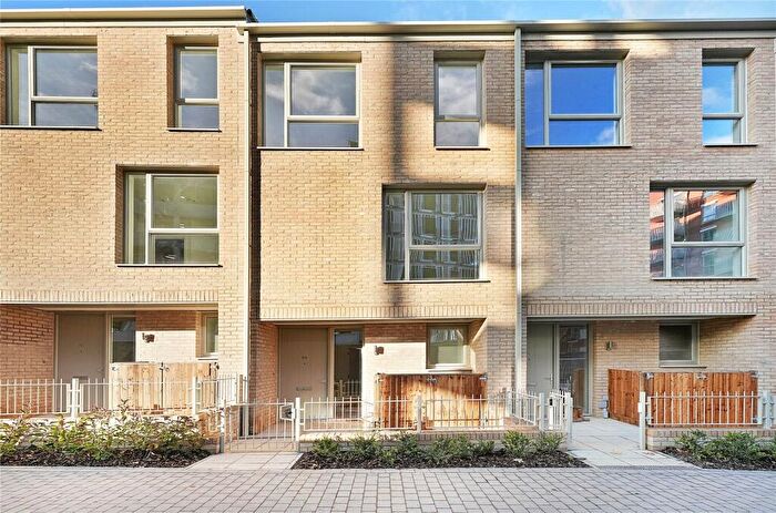 3 Bedroom Terraced House To Rent In Pinder Road, Walthamstow, London, E17