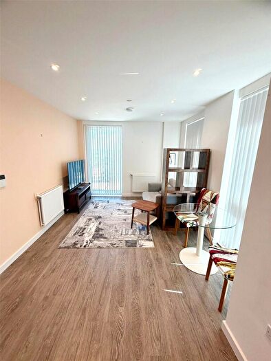 2 Bedroom Apartment To Rent In Medawar Drive, London, NW7
