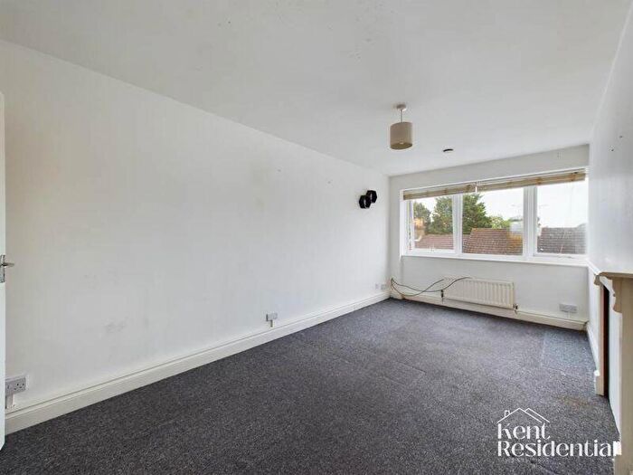 1 Bedroom Flat To Rent In Station Road, Gillingham, ME8