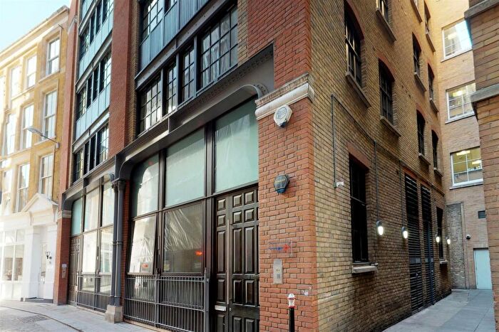 1 Bedroom Apartment To Rent In , Ludgate Square, London, EC4M