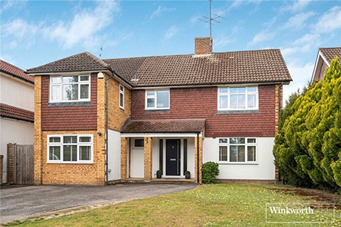 5 Bedroom Detached House For Sale In Oak Tree Close, Virginia Water, Surrey, GU25