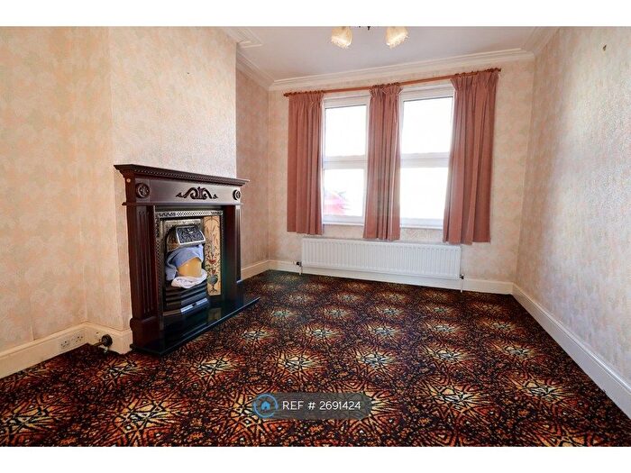 3 Bedroom Terraced House To Rent In Herbert Road, Bath, BA2