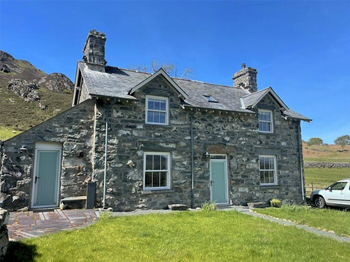 3 Bedroom Detached House For Sale In Islawrdref, Dolgellau, Gwynedd, LL40