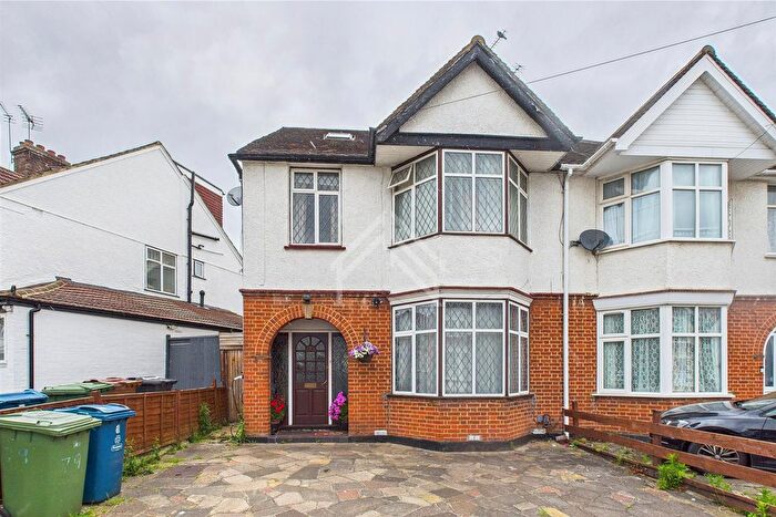 5 Bedroom Semi-Detached House For Sale In Nibthwaite Road, Harrow, HA1