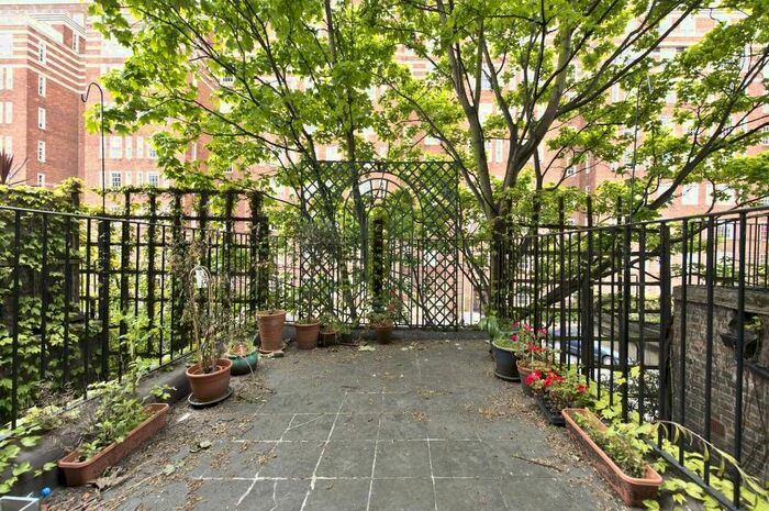 2 Bedroom Flat To Rent In Claverton Street, London, SW1V