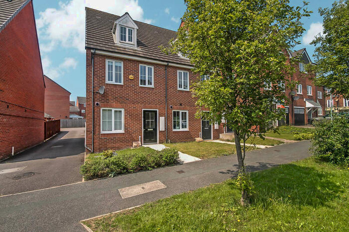 3 Bedroom Semi-Detached House To Rent In Oak Drive, Middleton, LS10