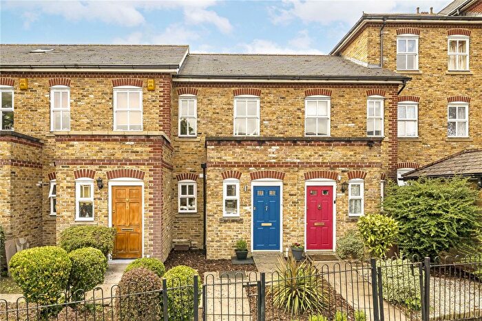 2 Bedroom Terraced House For Sale In George Lane, Hither Green, London, SE13