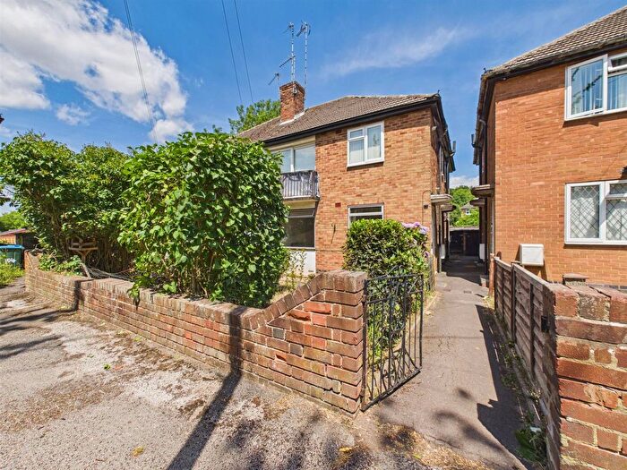 2 Bedroom Maisonette To Rent In Sunnybank Avenue, Coventry, CV3