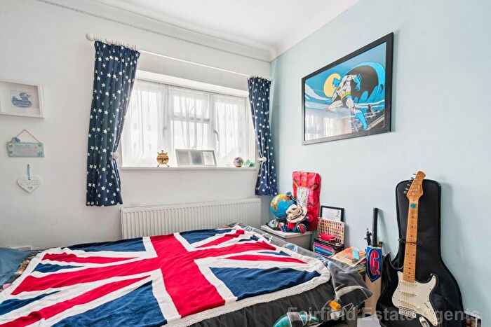 3 Bedroom End Terrace House For Sale In Dumfries Close, South Oxhey, WD19