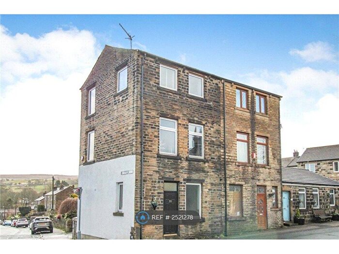 2 Bedroom End Of Terrace House To Rent In Upper Town, Oxenhope, Keighley, BD22