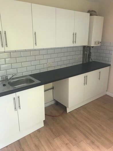 1 Bedroom Flat To Rent In Jenkins Street, Burslem, Stoke-On-Trent, Staffordshire, ST6