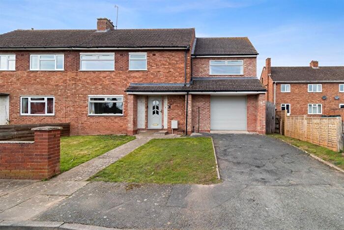 4 Bedroom Semi-Detached House For Sale In Princess Margaret Avenue, Malvern, Worcestershire, WR14