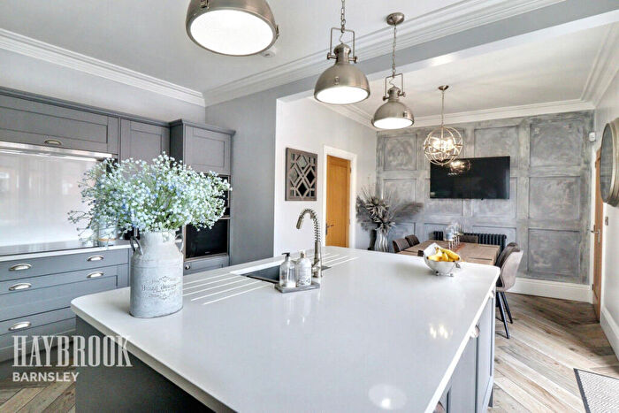 4 Bedroom Detached House For Sale In Park Grove, Barnsley, S70