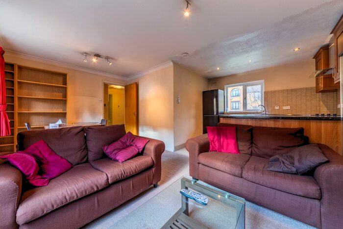 2 Bedroom Flat To Rent In Welland Mews, London, E1W
