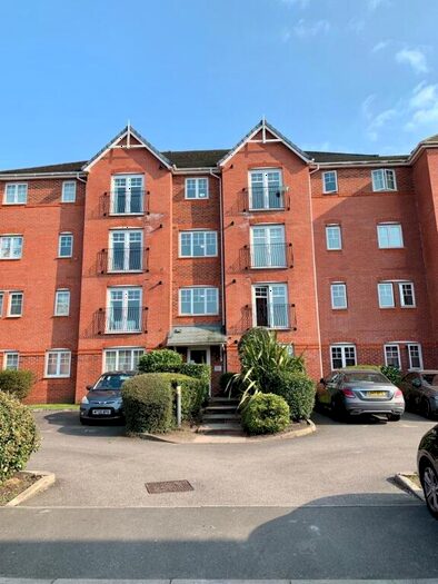 2 Bedroom Flat To Rent In Blount Close, Crewe, CW1