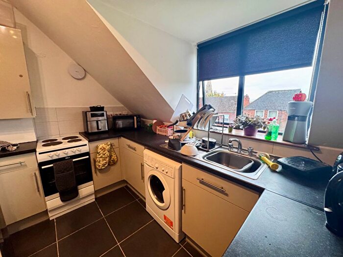 4 Bedroom Flat To Rent In Arthur Street, Nottingham, NG7