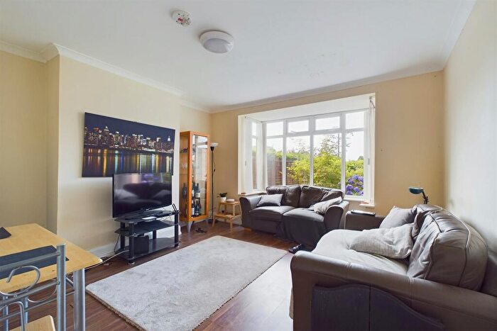 3 Bedroom Semi-Detached House To Rent In Cochrane Park Avenue, Newcastle Upon Tyne, NE7