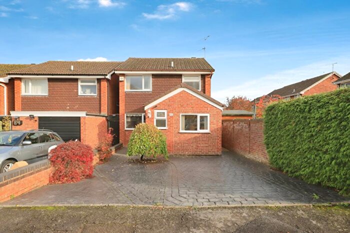 3 Bedroom Detached House For Sale In Abberley Avenue, Stourport-On-Severn, Worcestershire, DY13