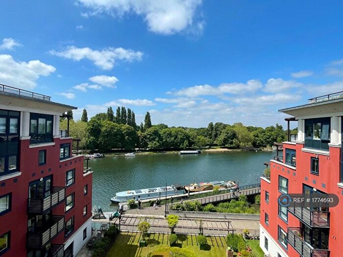 2 Bedroom Flat To Rent In Garricks House, Kingston Upon Thames, KT1