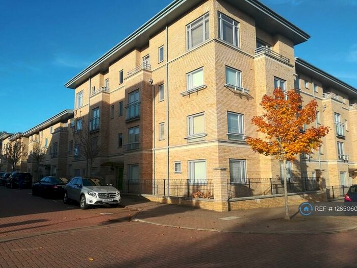 2 Bedroom Flat To Rent In Robinson Street, Bletchley, Milton Keynes, MK3