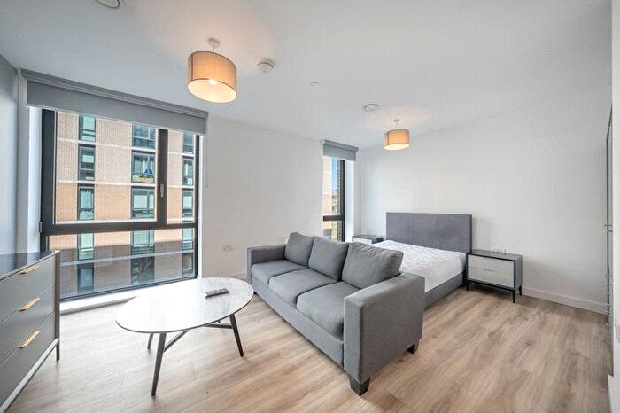 Studio To Rent In Chevette Court, Kimpton Road, Luton, LU2