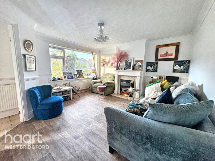 3 Bedroom Semi Detached House For Sale In Green Platt, Nottingham, NG12