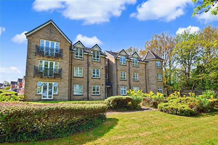 3 Bedroom Flat For Sale In Chandlers Wharf, Leeds, West Yorkshire, LS13