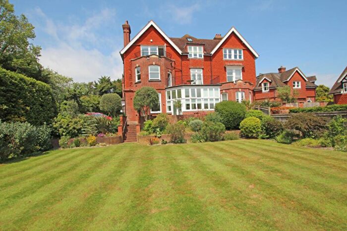 2 Bedroom Flat For Sale In Gaudick Road, Eastbourne, BN20