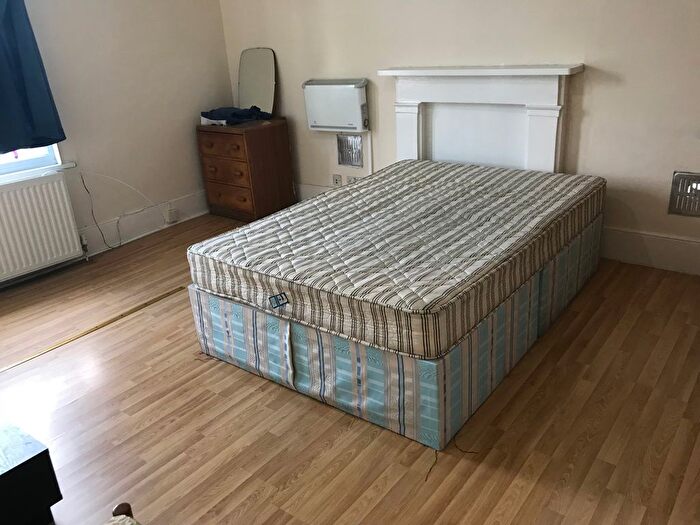 Studio To Rent In Pownall Gardens, Hounslow, TW3