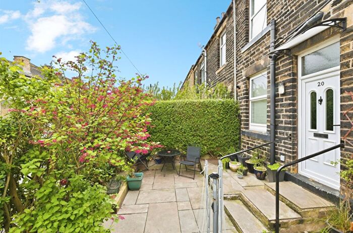 2 Bedroom Terraced House For Sale In Clarke Street, Dewsbury, WF13