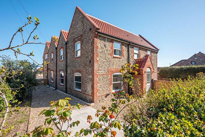 2 Bedroom Apartment For Sale In Constantia House, High Street, NR27