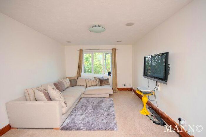 2 Bedroom Flat To Rent In Sydenham Park Road, London, SE26