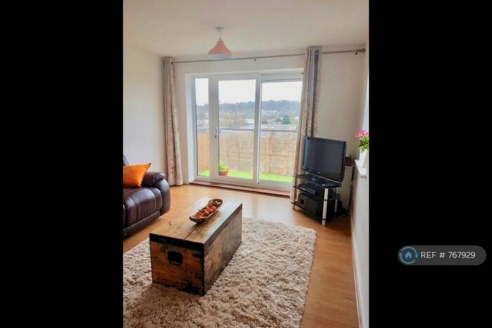 2 Bedroom Flat To Rent In Little Brights Road, Belvedere, DA17