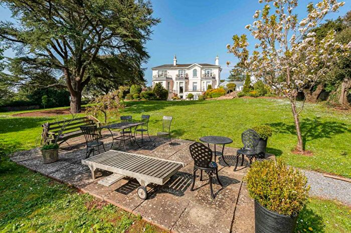 3 Bedroom Flat For Sale In Higher Warberry Road, Torquay, Devon, TQ1
