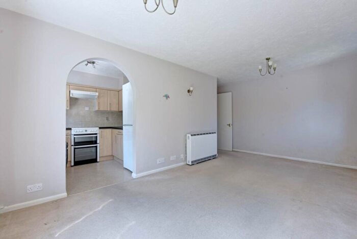 1 Bedroom Apartment To Rent In Tilebarn Close, Henley On Thames, RG9