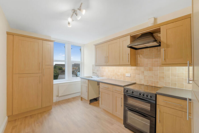 2 Bedroom Flat For Sale In Locking Road, BS23