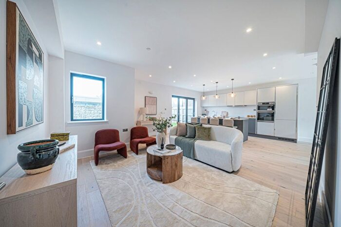 4 Bedroom Detached House For Sale In Mount Ephraim Road, London, Greater London, SW16