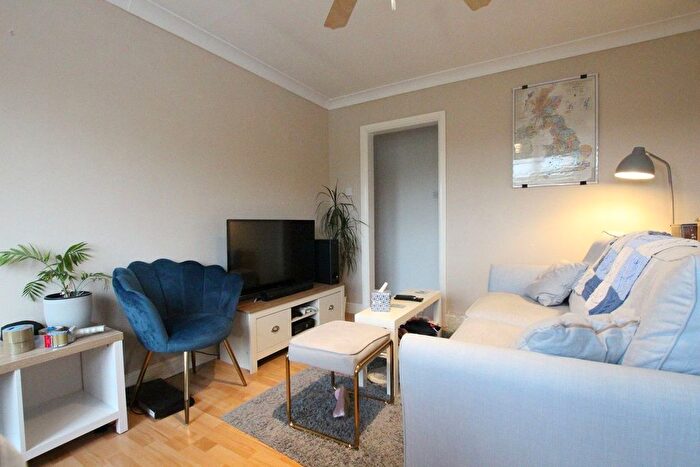 2 Bedroom Flat To Rent In Bartholomew House, Oldbury Road, Tewkesbury, GL20