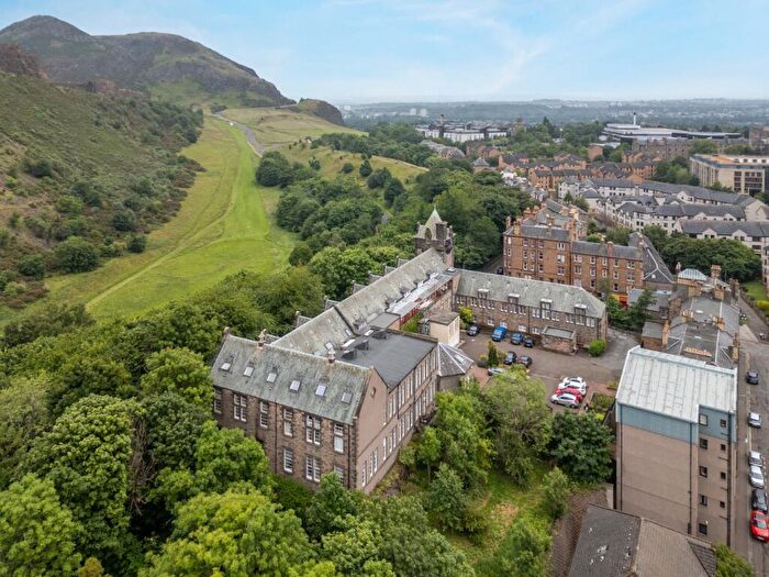 2 Bedroom Flat For Sale In St Leonard's Crag, Newington, Edinburgh, EH8