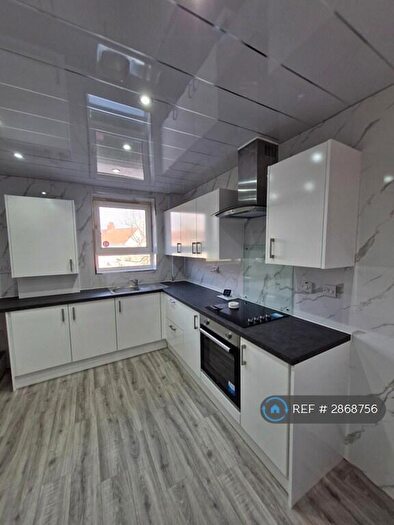 3 Bedroom Flat To Rent In Mitchell Street, Coatbridge, ML5