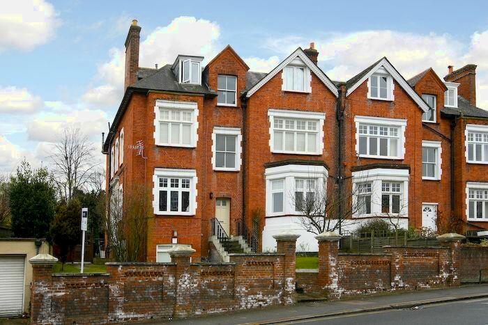 1 Bedroom Flat To Rent In Leopold Road, SW19