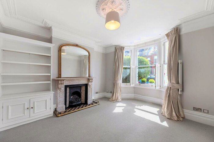 5 Bedroom Terraced House To Rent In Shelgate Road, Between The Commons, London, SW11