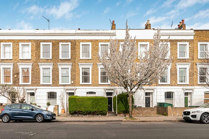 4 Bedroom Detached House For Sale In Windsor Road, Highgate, London, N7
