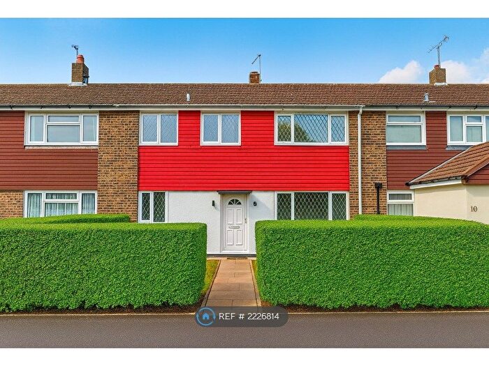 3 Bedroom Terraced House To Rent In Cleves Way, Ashford, TN23